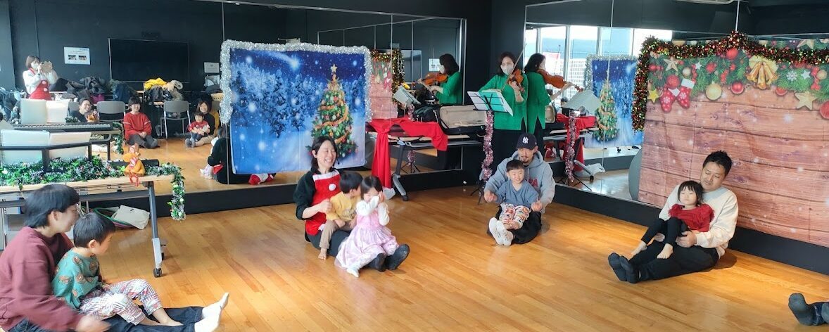 リトミック　クリスマス　ヴァイオリン